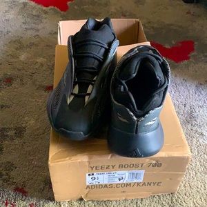 Yeezy 700 V3 Alvah Black